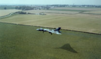 Hawker-Siddeley Vulcan B2 of No. 44 Squadron, view from above on landing approach. Notice the elegant shape of its shadow (P016445)