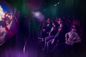 4d theatre crowd