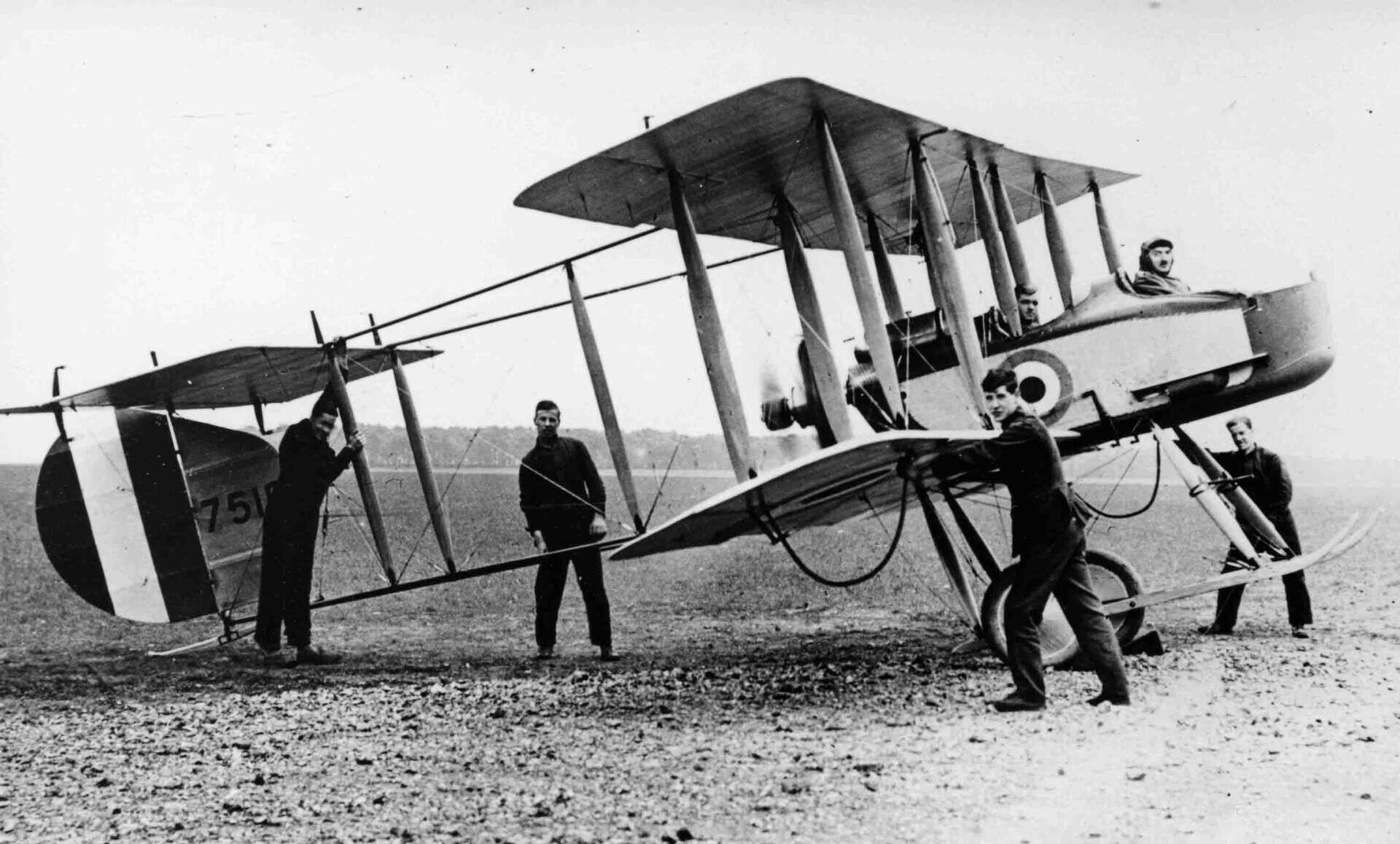 Gunbus detail: note pusher propeller and gunner is ahead of pilot for unobstructed field of fire. Also skid to prevent 'nosing-over' on soft ground. (© RAF Museum X003-2602/17054)