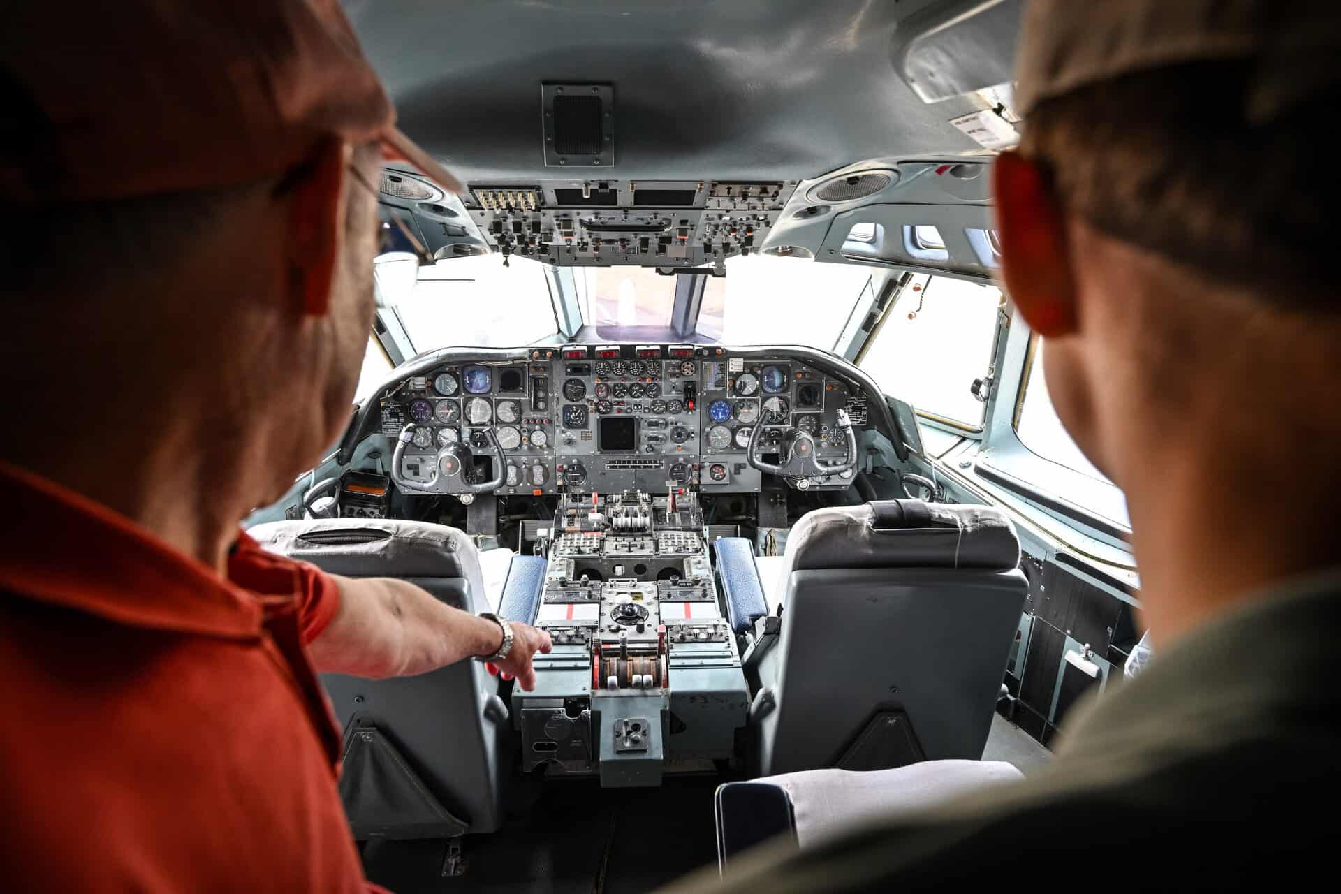 VC -10 cockpit